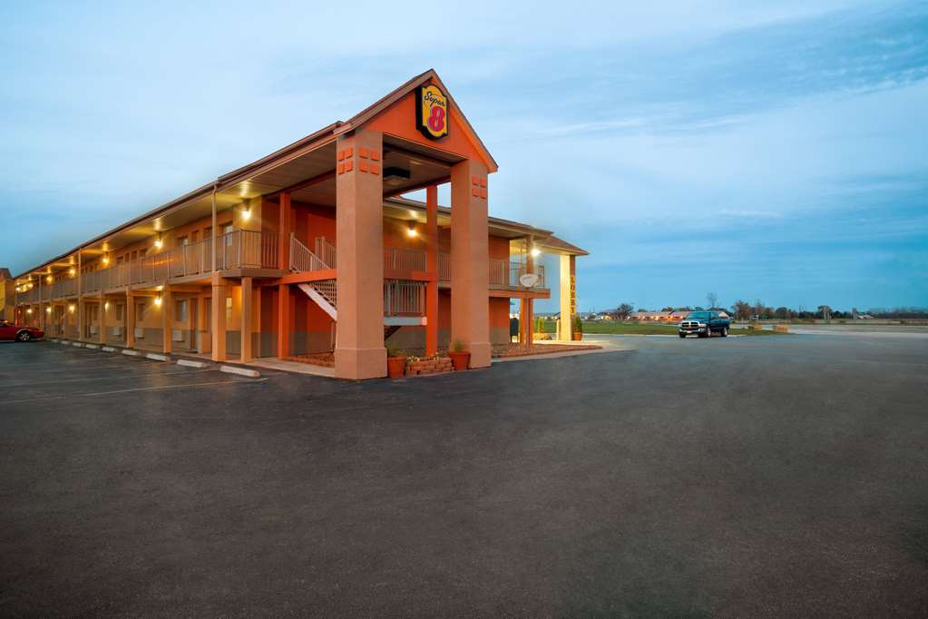 Super 8 By Wyndham Millbury/Toledo Hotell Eksteriør bilde